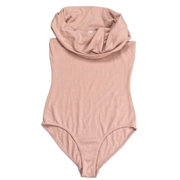 ARITZIA Wilfred Free Camille Hayett off the shoulder pastel pink bodysuit - Picture 3 of 12